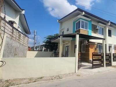 Townhouse For Rent In Santo Domingo, Angeles