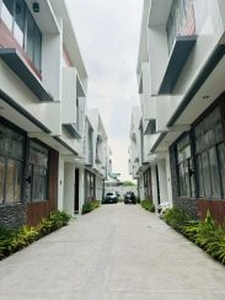 Brand New 3 Storey Townhouse For Sale Near Edsa Munoz Quezon City