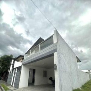Two-storey House and Lot for Sale with Pool in Angeles City