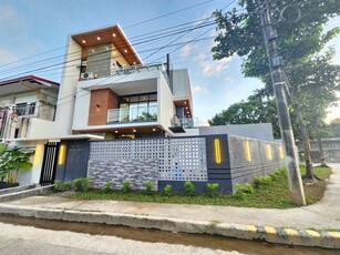 House For Sale In Bagbag, Quezon City