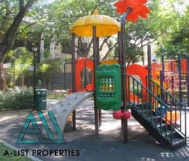 Townhouse For Sale In San Lorenzo, Makati