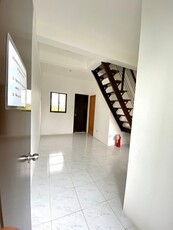 Townhouse For Sale In Sapang Biabas, Mabalacat