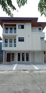 Marquee Place Pampanga Brand New House for Sale (2 units)