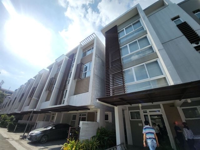Townhouse For Sale In South Triangle, Quezon City