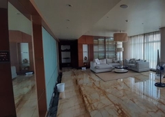 Penthouse Luxury Fully Furnished Unit in One Roxas Triangle