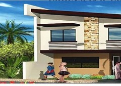 House for Sale East Fairview Quezon City Varsity Townhomes Unit 1