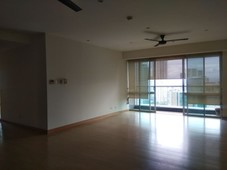 Spacious 2 Bedroom Unit For Sale in BGC