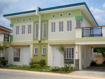 For Sale 3 Bedroom Duplex unit with Balcony at Suntrust Sentosa