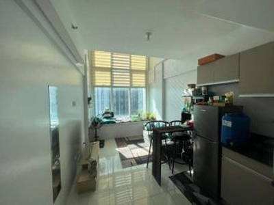 ₱35,000 - 2 Bedroom, 2 Bathroom Unit For Rent in The Pearl Place, Pasig City