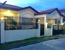 Bungalow house and lot Rush for sale