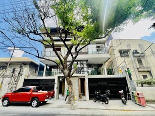 House For Sale In Bagong Lipunan Ng Crame, Quezon City