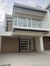 House For Sale In Capitol Hills, Quezon City