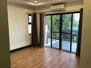 Townhouse For Rent In Moonwalk, Paranaque