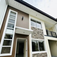 Townhouse For Rent In Pansol, Quezon City
