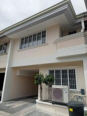 Townhouse For Rent In Valencia, Quezon City
