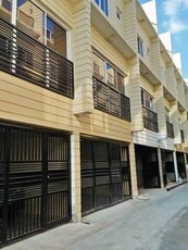 Townhouse For Sale In Hagdang Bato Itaas, Mandaluyong