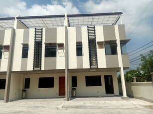 Townhouse For Sale In Moonwalk, Paranaque