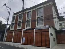 NEAR RFO PROMO - House Near MRT Cubao with OWN Gate