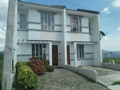 2 Bedrooms Townhouse nr Metro Manila Hills Victoria Villas, Quezon City For Sale