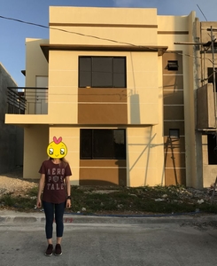 2-Storey 3-BR 2-Bath House & Lot along Molino Boulevard in The City of Bacoor
