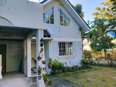 2 Storey Executive house and lot in Dasmariñas Cavite Corner plots (2 plots)