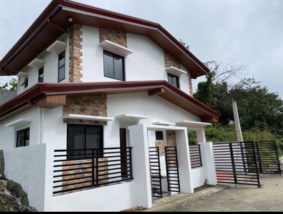 Brand new House and lot at Mendez Cavite