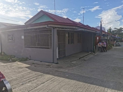 Clean Title Corner Lot For Sale Ready For Business Imus Cavite in General Trias