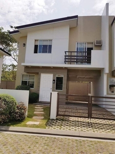 Fully-furnished RFO 3BR Townhouse For Sale in Dasmariñas Cavite
