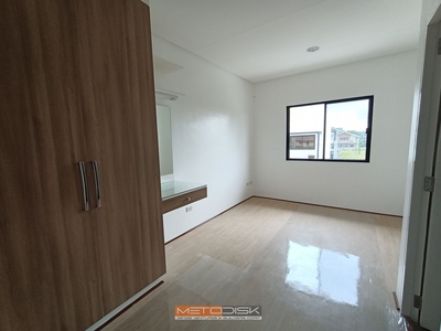 House and Lot For Sale in Daang Hari