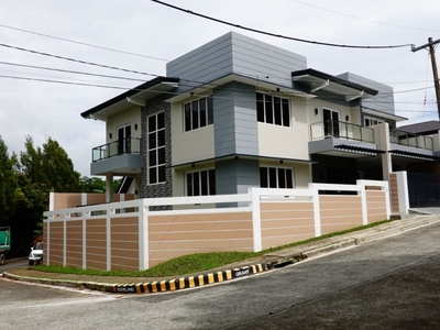 House and Lot for Sale in Royale Tagaytay Estates, Alfonso, Cavite
