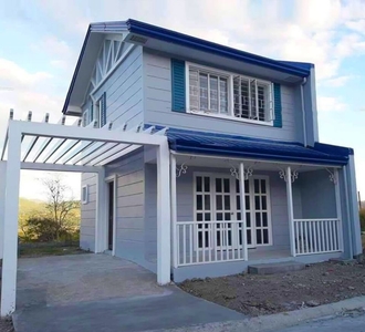 NRFO For Sale: House & Lot in Metro Manila Hills Communities Rodriguez, Rizal