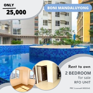 25K MONTHLY 3 BEDROOM WITH BALCONY RENT TO OWN CONDO NEAR BGC ROCHESTER GARDEN