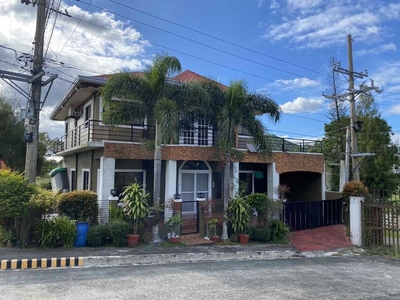 Royale Tagaytay Estates House For Sale Fully Furnished and Golf Club Membership