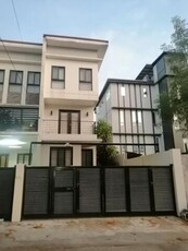 Western Bicutan, Taguig, Townhouse For Rent