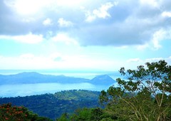 Tagaytay City Lot For Sale overlooking Taal Lake & volcano
