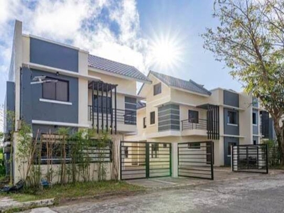 Townhouse For Sale In Francisco, Tagaytay