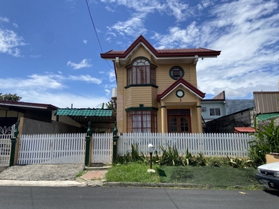 House For Sale In Almanza Dos, Las Pinas