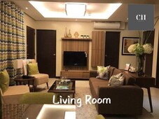Fully Furnished Spacious 4 Bedroom Tandem Condo Unit