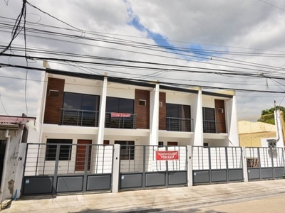 Townhouse For Sale In Pamplona Tres, Las Pinas