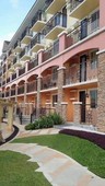 AREZZO PLACE PASIG 1BR (FULLY FITTED and SEMI - FURNISHED)