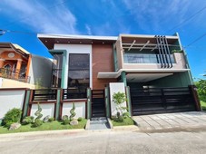 Stunning Brandnew Semi-Furnished Home in BF Resort Las Pinas with CCTV