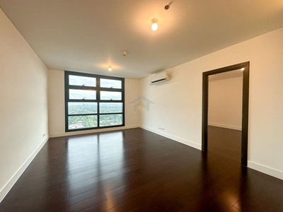 1 Bedroom For Sale in Garden Tower on Carousell