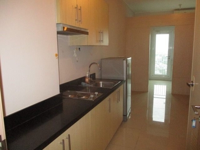 1BR Condo for Rent Quezon City Project 6 SM North EDSA Trinoma on Carousell