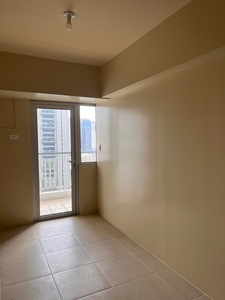 3 Bedroom Condo for sale on Carousell
