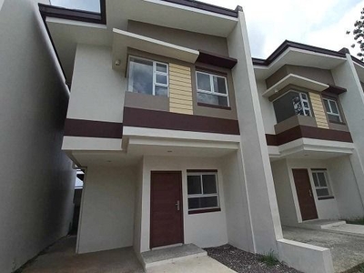 3 Bedrooms House and Lot For Sale in Quezon City Metro Manila - FULLY FINISHED MODEL UNIT - MEADOW HEIGHTS RESIDENCES on Carousell