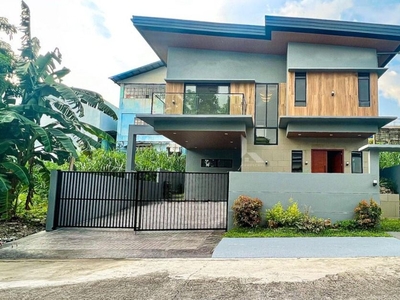 AA Brand New 5 Bedroom House for sale in Neopolitan Fairview Quezon City Casa Mila Brittany SM Fairview Ayala Mall Commonwealth on Carousell
