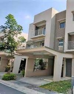 Ametta 4 bedroom 2 story townhouse for sale on Carousell