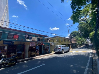 COMMERCIAL PROPERTY FOR SALE IN WEST CRAME