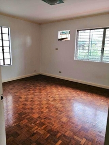 COMMERCIAL TOWNHOUSE FOR SALE IN SCOUT AREA BRGY. LAGING HANDA QUEZON CITY 128SQM on Carousell