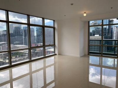 FOR RENT: 2br with parking in West Gallery Place on Carousell